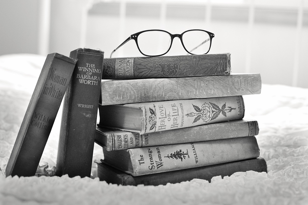 stack of books, vintage books, book, books, old, education, antique, stack, old books, retro, wisdom, learning, reading,