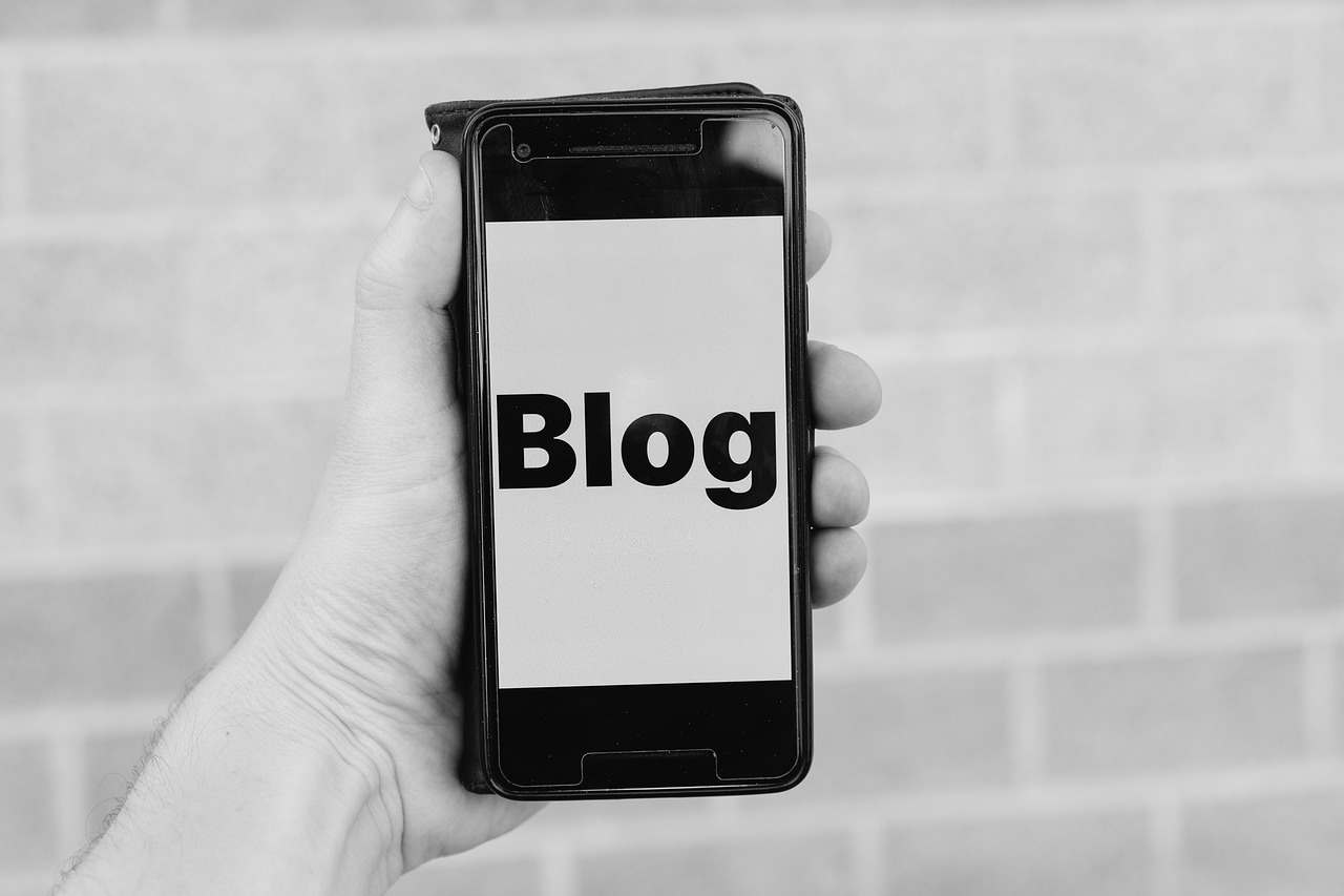 blog, smartphone, blogger, wordpress, website, start, open, software, internet, web, cyberspace, mockup, job, technology